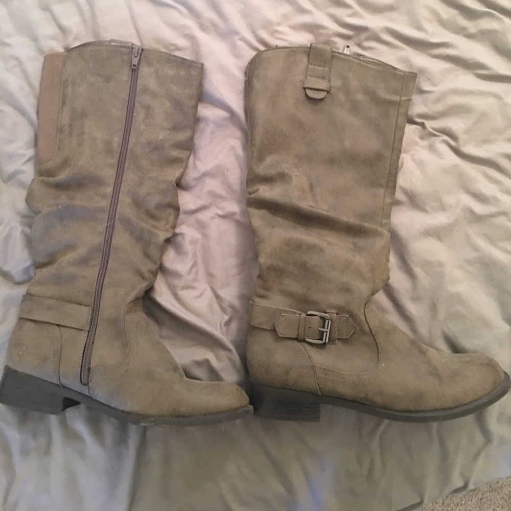 Mossimo boots